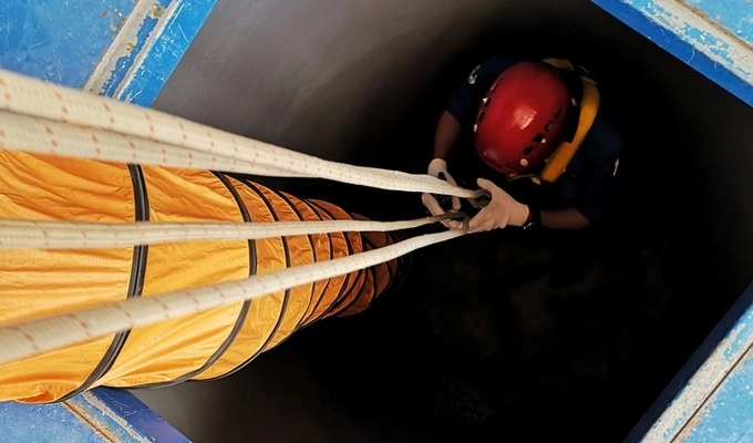 Confined Space Entry Program Requirements in Canada: 7 Elements You Must Have